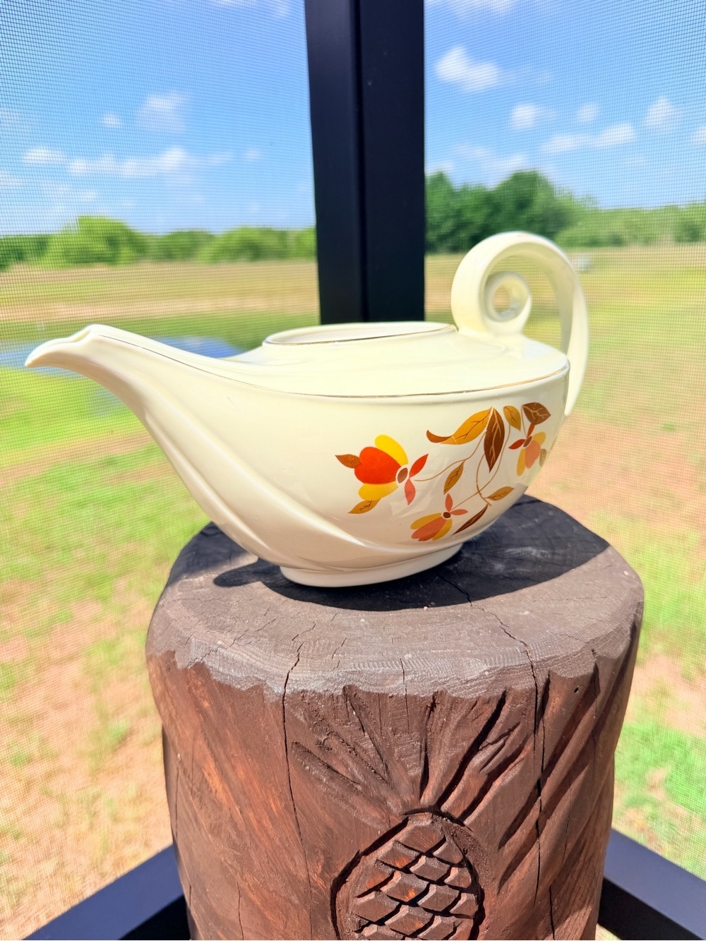 Hall Jewel Tea Autumn Leaf Aladdin Tea Pot & Infuser - Picture 13 of 14